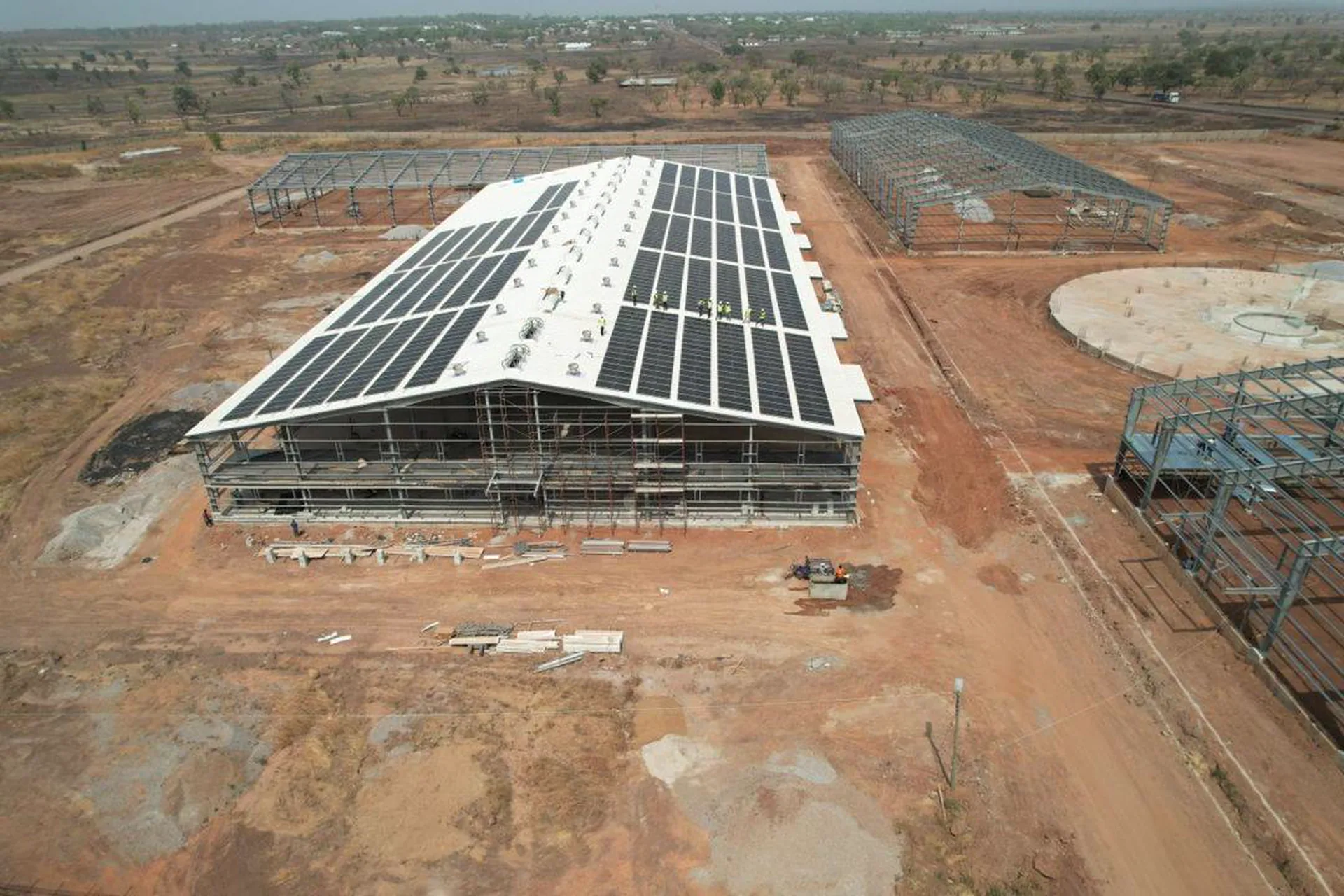 Commercial rooftop solar installation