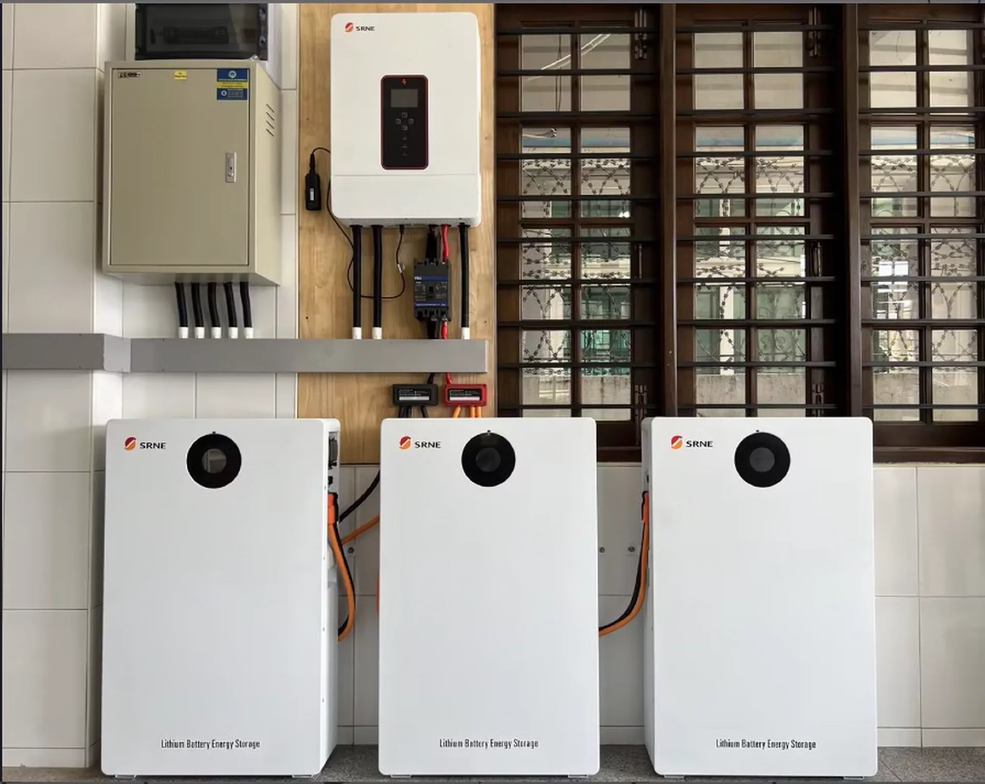 Solar inverter equipment at a Teknoberg field installation
